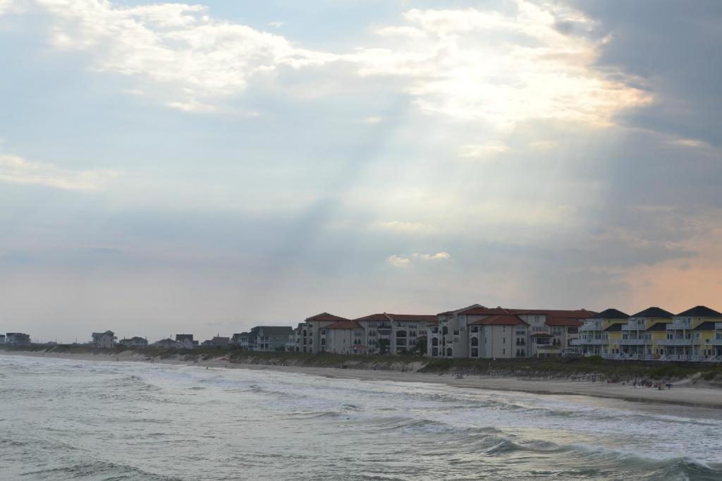 Luxury 2Br Ocean View Condo - Villa Capriani Resort - Sleeps Up To 10 North Topsail Beach Bagian luar foto